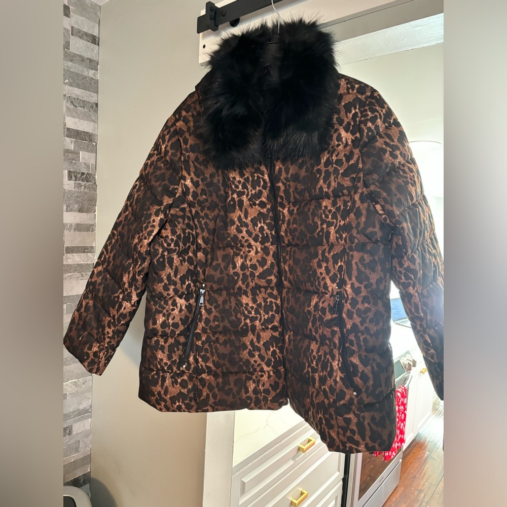 Puffer leopard jacket